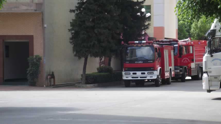 深圳同心社區(qū)舉辦大型燃氣消防安全活動